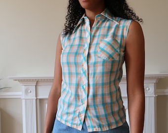 Vintage sleeveless check shirt blouse. Vintage 70's sleeveless gingham shirt. Floral cotton mix woven check blouse.