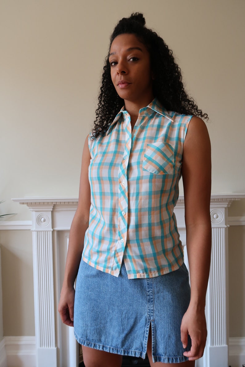 Vintage sleeveless check shirt blouse. Vintage 70's sleeveless gingham shirt. Floral cotton mix woven check blouse. image 1