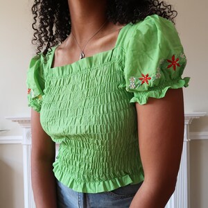 Vintage embroidered bright green blouse. Vintage ruched summer top. Vintage ruched detail blouse with embroidered puff sleeves.