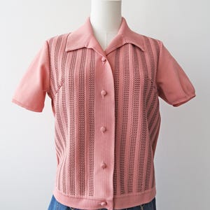 Vintage 70s cardigan with textured stripe in dusky pink. UK 12.