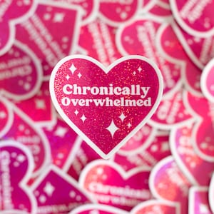 Naklejka Chronically Overwhelmed - Pink Pixie Glitter Naklejka