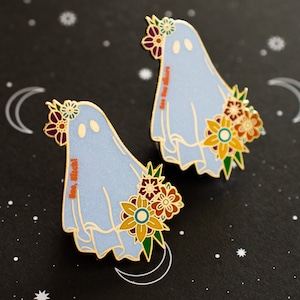 Ghostie Pin - Halloween Pin