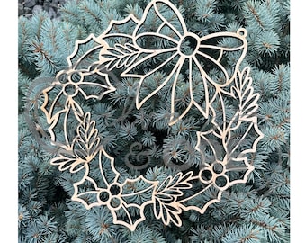 Wreath Suncatcher Frame Template – Laser Cut Stained Glass (SVG, DXF) Crushed Glass Art Design