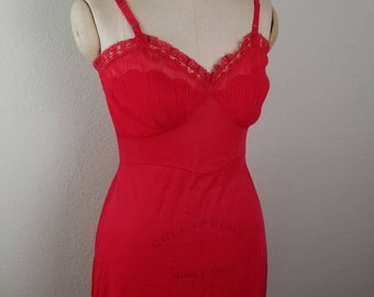 Red lingerie set, long slip and panties 34 Shadowline