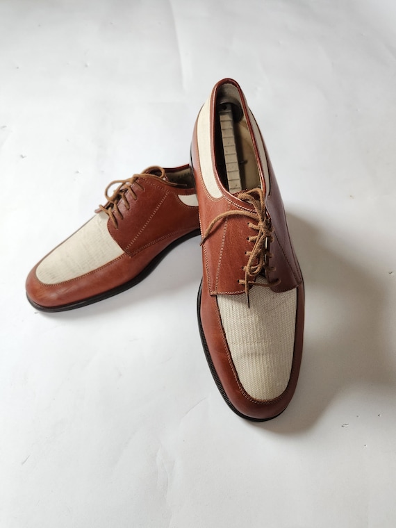 8 1/2 mens two tone oxford shoes, vintage oxfords… - image 1
