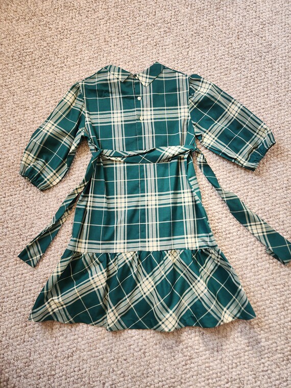 60s matching girls dresses, green plaid, 4 and 14… - image 2