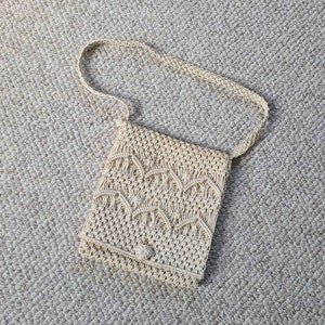 Boho 60s 70s purse, crocheted, bohemian bag, hippie shoulder bag, off white
