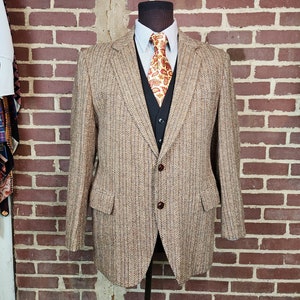 Vintage tweed sportcoat, 46R, mens wool blazer, leather buttons, tan tweed, herringbone weave, Kuppenheimer