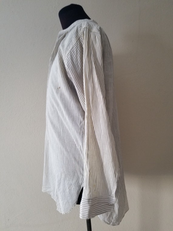 Antique mens collarless shirt, Victorian style, 1… - image 4