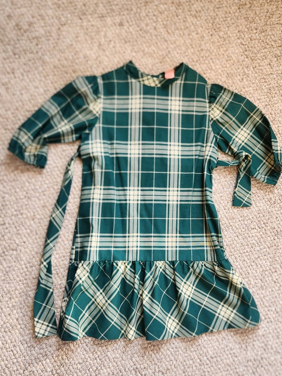 60s matching girls dresses, green plaid, 4 and 14… - image 10