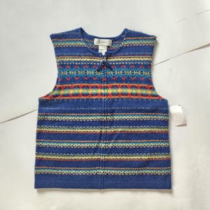 80s deadstock fair isle vest, new with tags, ladies S small, lambswool, zip up, sleeveless vest, blue stripes