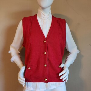 90s vest, M Sag Harbor, dark red with gold buttons, red sweater vest, sweater cardigan, sleeveless sweater, medium ladies, cable knit