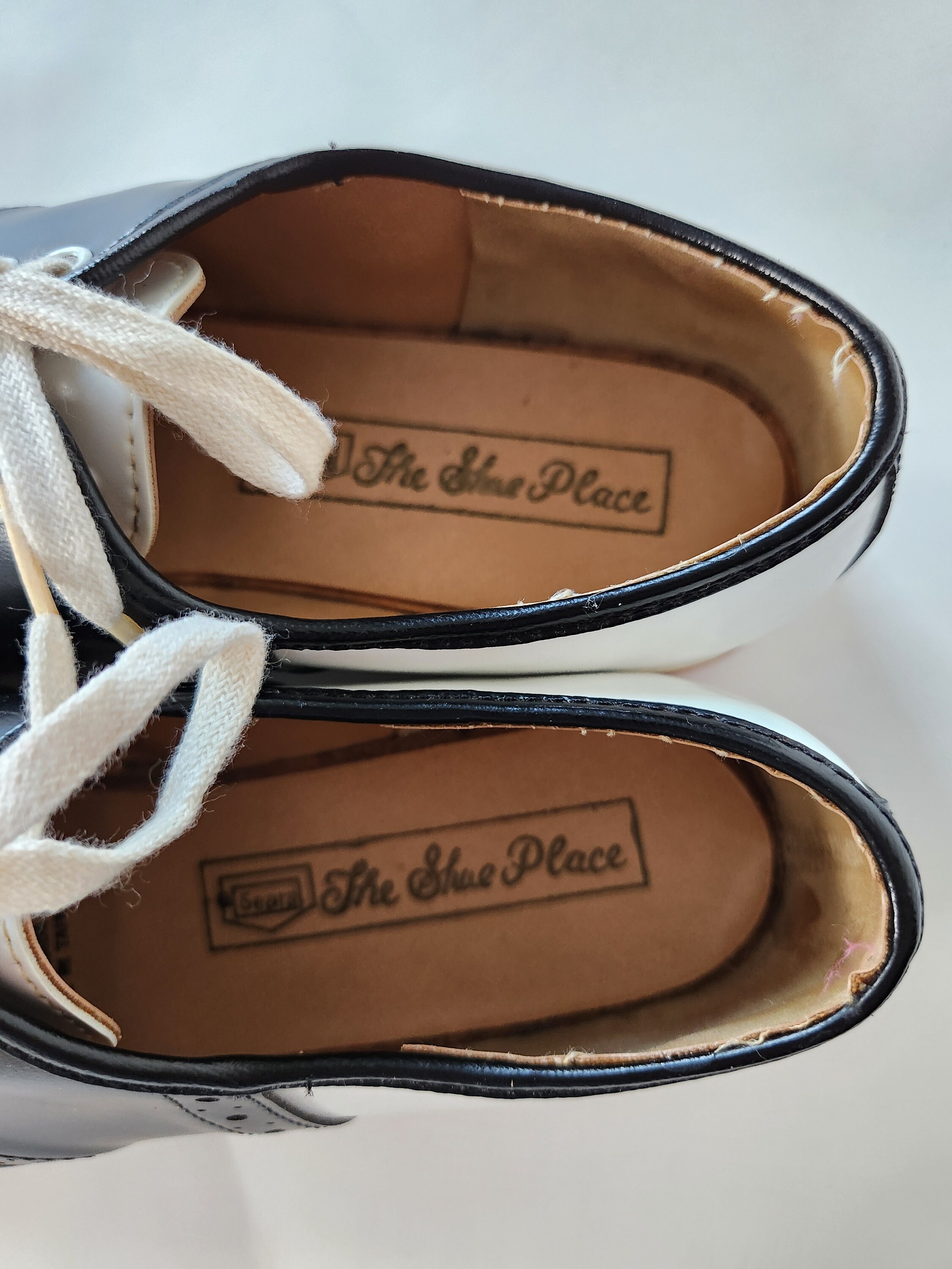 Vintage Walkover Black/white Saddle Shoes US mens 7.5D NOS