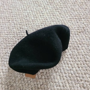 Vintage beret, black beret, wool beret