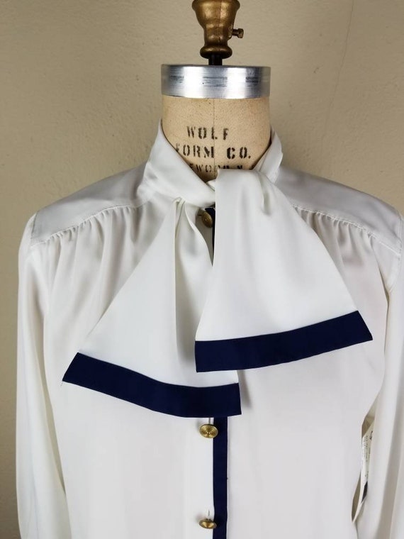 80s white sailor blouse bow jabot, size 8 - image 3
