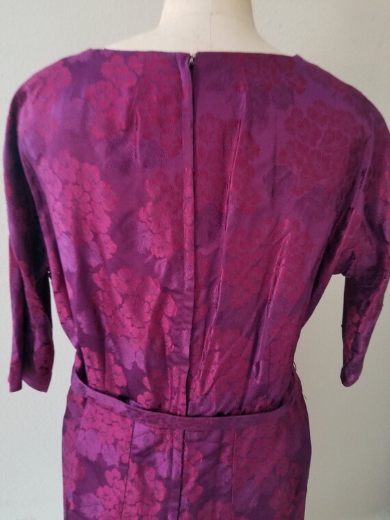 Gorgeous 50s-60s silk XL dress, magenta brocade - image 7