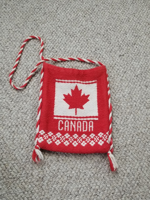 Vintage woven Canada bag crossbody red white
