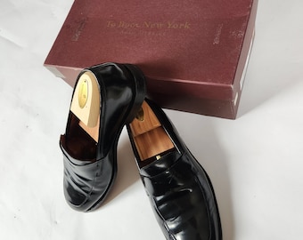 9 penny loafers, mens, leather loafers, black, To Boot New York in original box