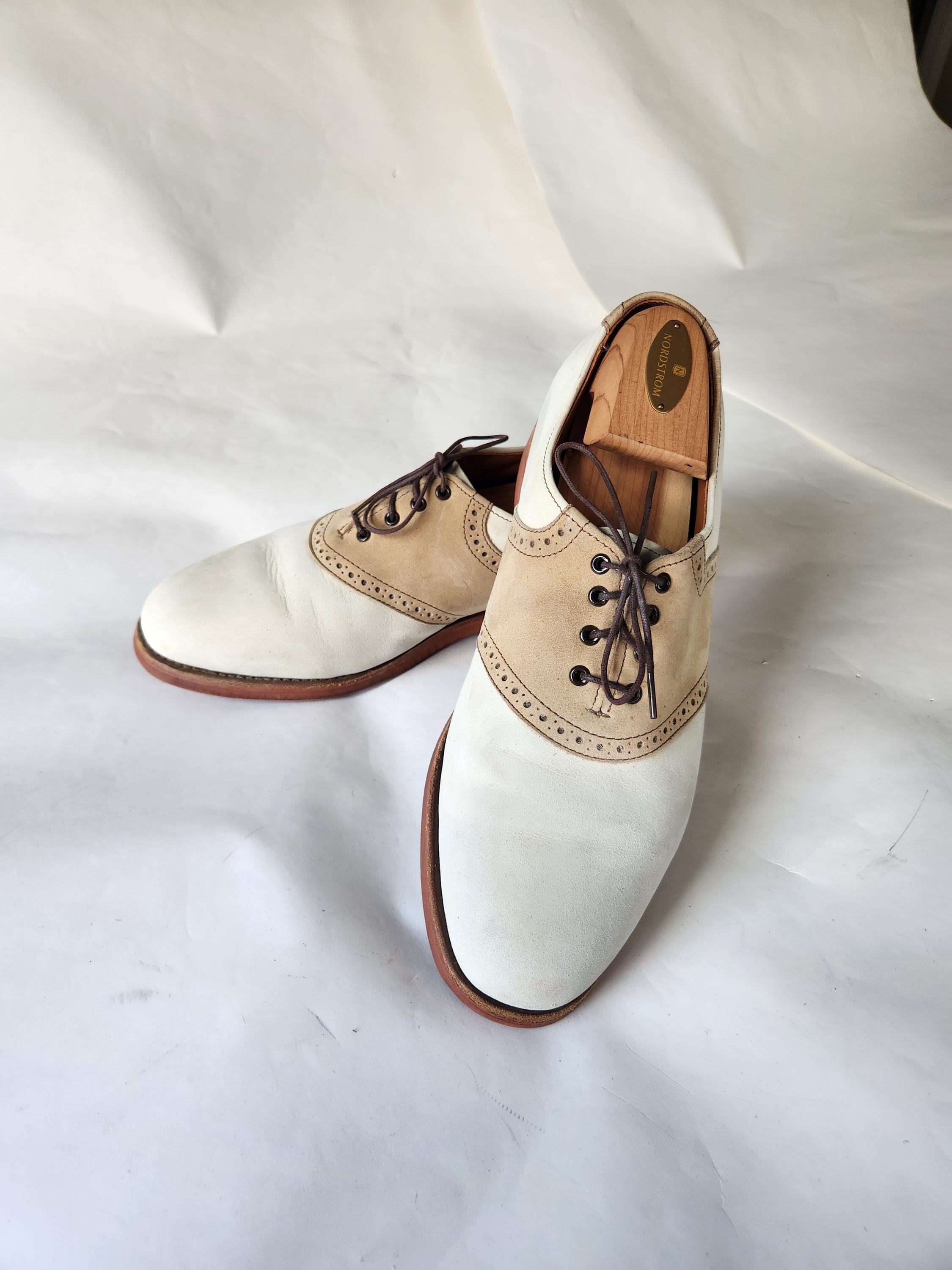 Cole Haan Saddle Buck sz 9 Vintage 1980s Cole Haan Two-Tone Saddle Oxford Shoes | Men main image 2