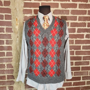 Vintage 60s argyle sweater vest, mens XL, unisex, gray grey, wool blend, 40, preppy v neck vest