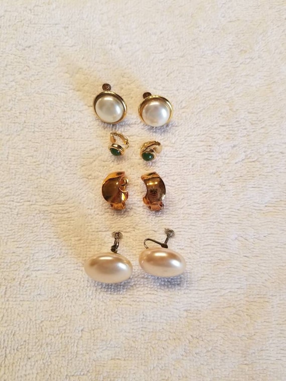 4 pairs clip on earrings, vintage, screw back - image 1