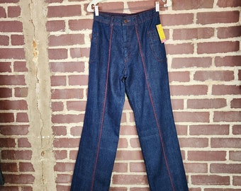 70s deadstock Jeanie jeans, maroon piping details, great pockets, size 11/12 Long, vintage denim, new old stock, straight leg, dark wash