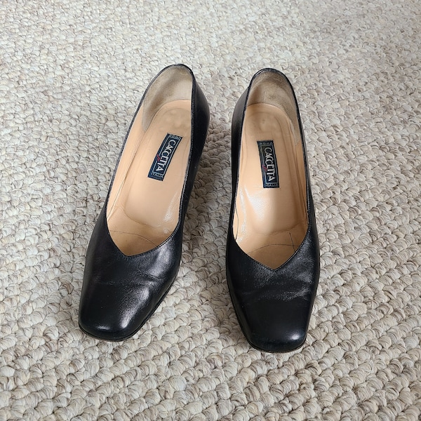 80s Caccetta shoes, 37 1/2, vintage pumps, black, Italian shoes, leather soles