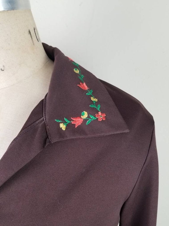 Great boho blouse  embroidered collar, brown poly… - image 4
