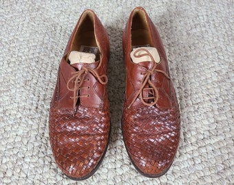80s Italian mens loafers, island style, leather and woven, tie shoes, oxfords, mens 8 1/2, brown leather