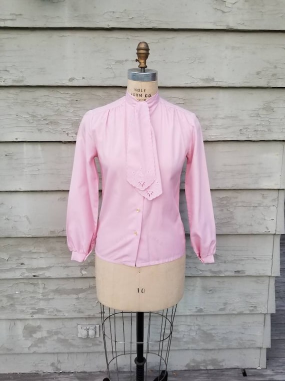 70s jabot collar blouse, dusty pink, polyester,  … - image 1