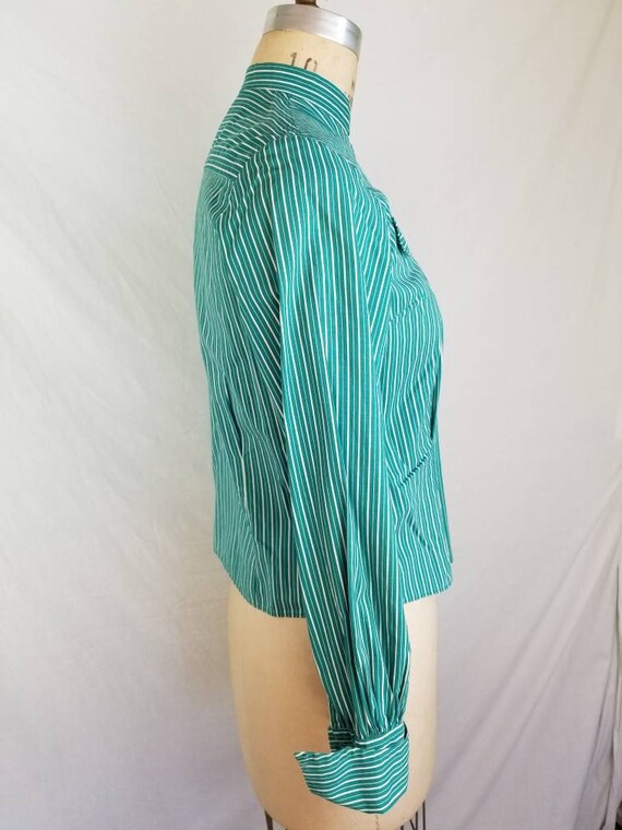 Vintage blouse with french cuffs and nice detaili… - image 4