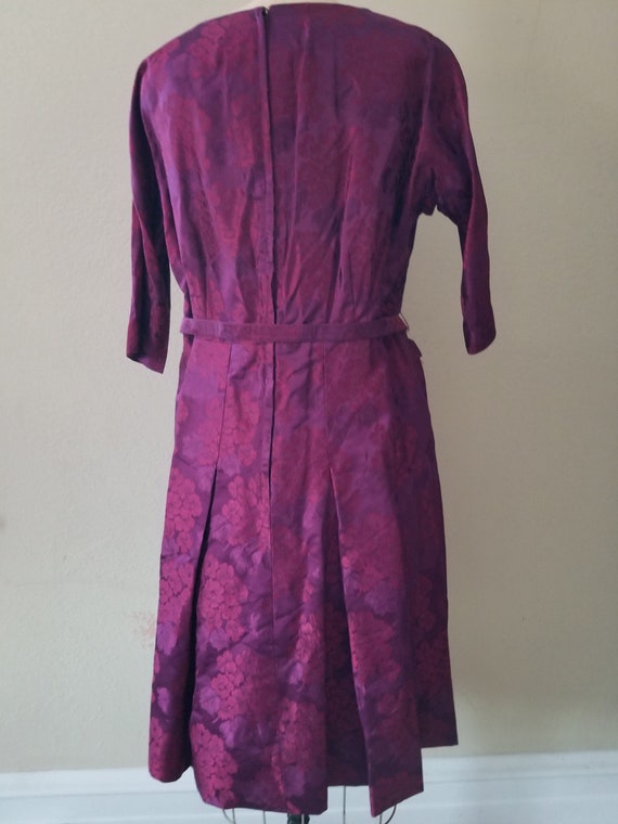 Gorgeous 50s-60s silk XL dress, magenta brocade - image 6