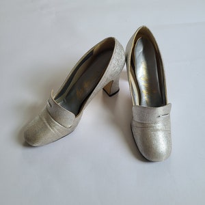 60s pumps, size 5, silver heels, Fifth Avenue