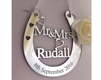 Personalised Wedding Horseshoe, Mr & Mrs Lucky Charm, Custom Date Gift. Gift Box Available. H18