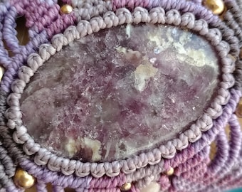 Lepidoliet micro-macramé manchetarmband