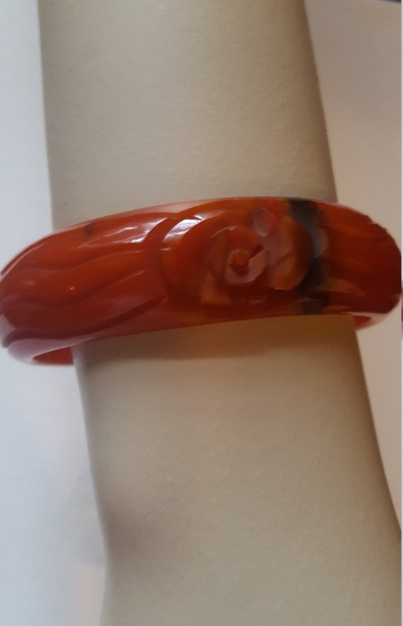 Vintage Carved Bakelite Bracelet,  Marbled Orange… - image 1