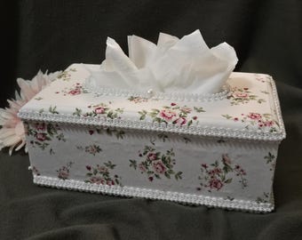 Tissue Box Cover,  Linen Coverered Tissue Box Cover,  Shabby Chic Bathroom,  Shabby Chic Decor,  Shabby Chic Floral Tissue Box Cover