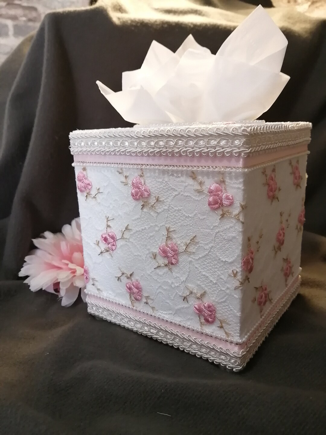 Shabby Chic Decor, Shabby Chic Bathroom, Shabby Chic Tissue Box Cover ...