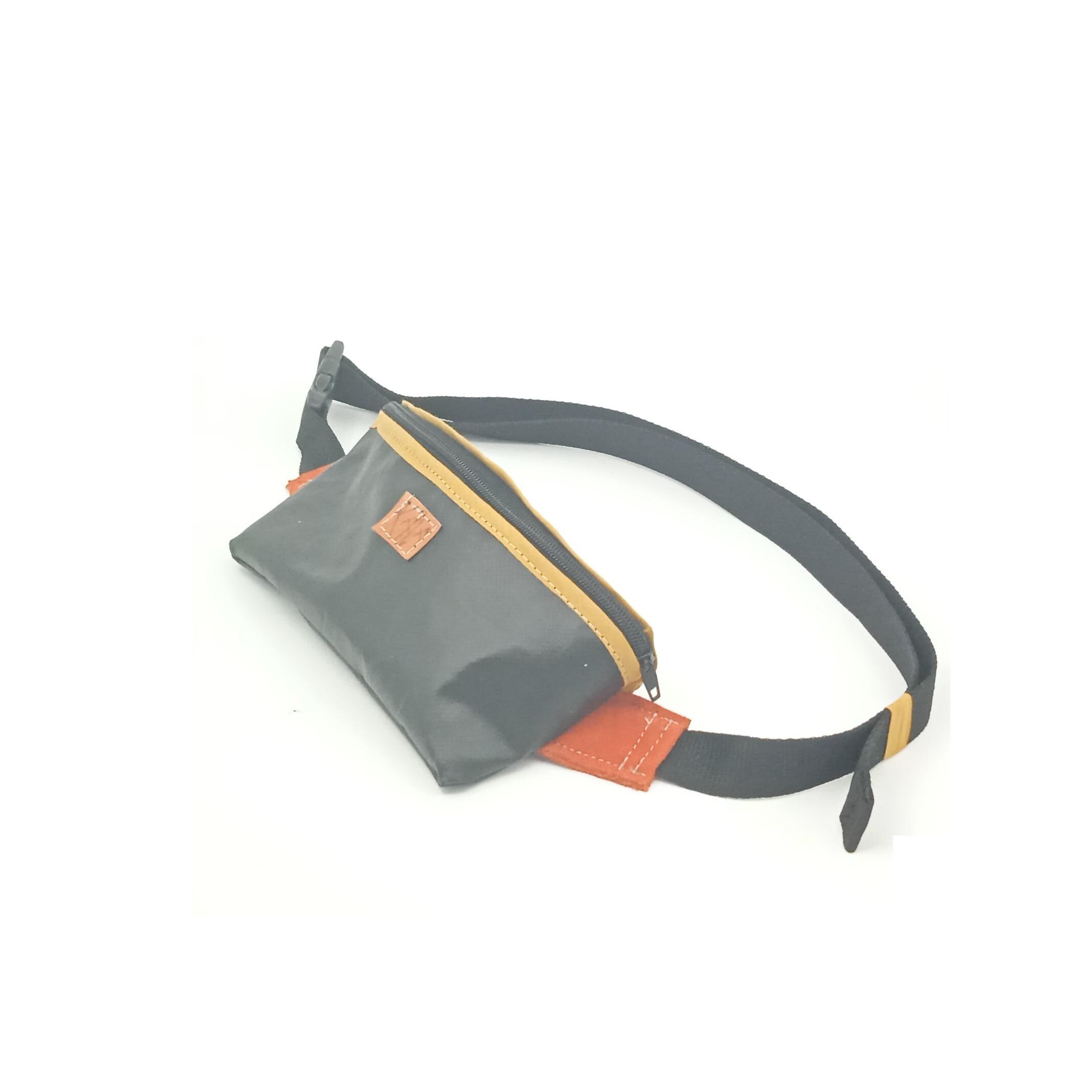 Dubhe Recycled Life Raft Waist Bag