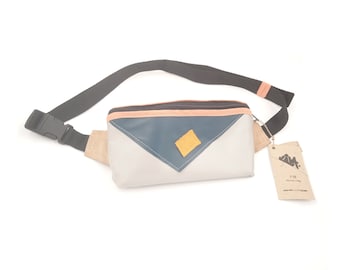 Upcycled rib-boat Fanny Pack &quot;Dubhe&quot;