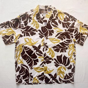 Kahaleo Vintage Tropical Hawaiian Shirt – Retro Palm Tree & Geometric Print - Aloha Shirt - MADE in HAWAII
