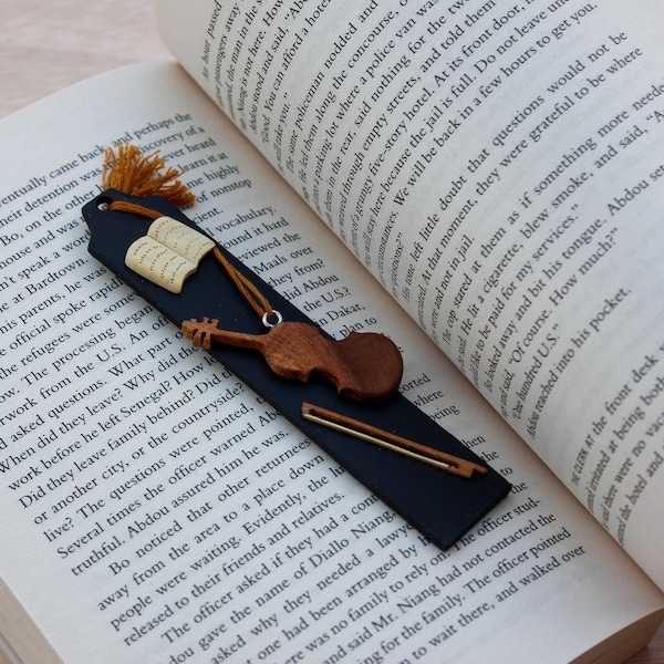 Signet fait main en bois pour musicien et rat de bibliothèque, cadeau unique pour booklover et mélomane, piste de livre, accessoires handcut