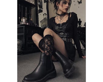 Madden Girl Black Chelsea Boots Women 9M Chunky Lug Sole Y2K Grunge Goth Biker