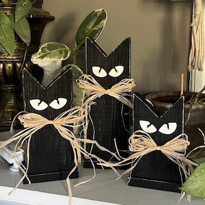 Halloween decor. Black Cat. Rustic black cat Halloween decor 3 pc set!
