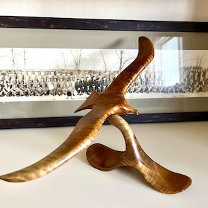 Vintage MCM carved Oregon myrtle wood seagull by artist C. L. Alcock, beautiful wood grain, two small marks; 16&quot; w x 8 5/8&quot; t x 7.5&quot; d