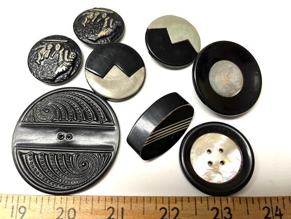 Black Bakelite? Buttons x 3 Black Bakelite? Buttons x 3