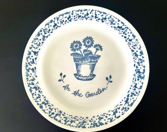 Corelle In the Garden-dinerborden en soepborden met omrande rand, wordt als sets verkocht, in uitstekende staat.