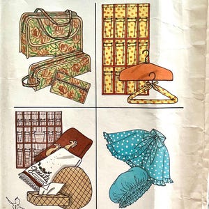UNCUT 1970 年代の Kwik Sew 831 整理アクセサリー、メイクアップバッグ、メイクアップケープ、ティッシュボックスカバー、ハンガーカバー、トイレシートカバーなど!