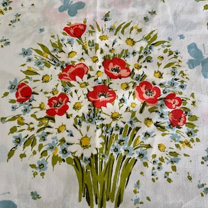Vintage full flat or fitted floral sheet from the 70&#39;s or 80&#39;s, cotton poly blend, orangey-red poppies & white daisy bouquets, butterflies.