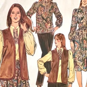Peut inclure: Illustration de patrons de vêtements vintage pour femmes. Les modèles comprennent un chemisier à manches longues, un gilet et une jupe, tous avec un motif floral. La palette de couleurs comprend le marron, le jaune et le vert.